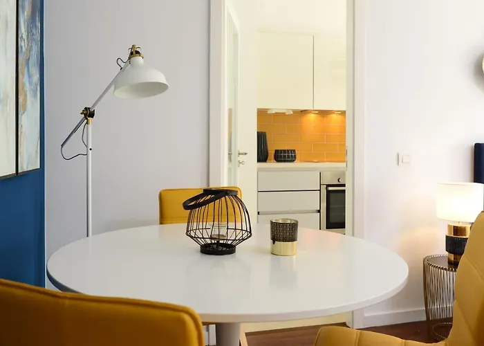 New Loft With Swimming Pool At Parque Nacoes! Apartment